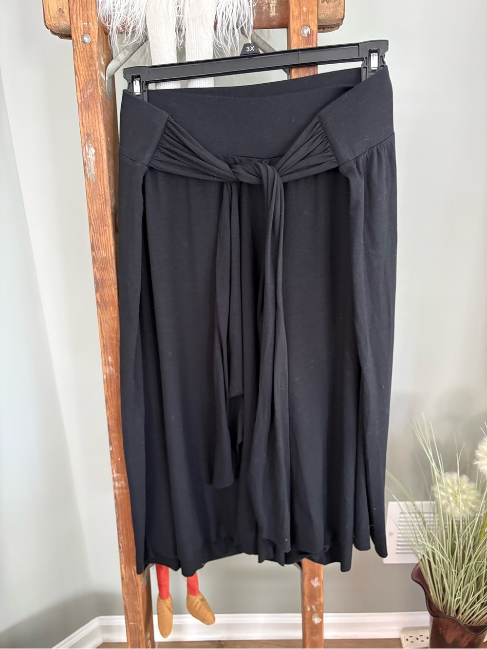 Old Navy size 2X black Capri pants